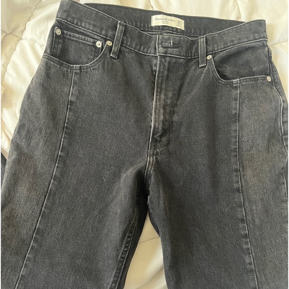 Line Detail-Abercrombie Jeans - Picture 2 of 3